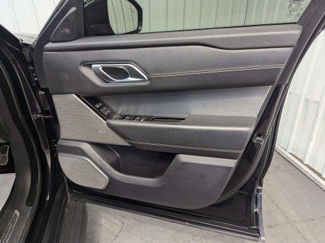 Land Rover Range Rover Velar 2.0 Range Rover Velar R-Dynamic HSE D240 Auto 4WD 5dr 47