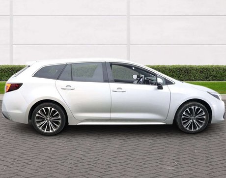 Toyota Corolla 1.8 Corolla Design HEV CVT 5dr 2