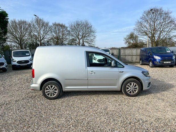 Volkswagen Caddy SWB L1H1 Low Roof Highline C20 Air Con Alloys Sensors EURO 6 NO VAT 5