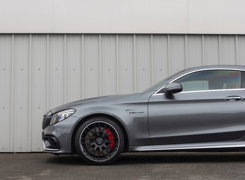 Mercedes-Benz C63 C63 S Premium Plus 28
