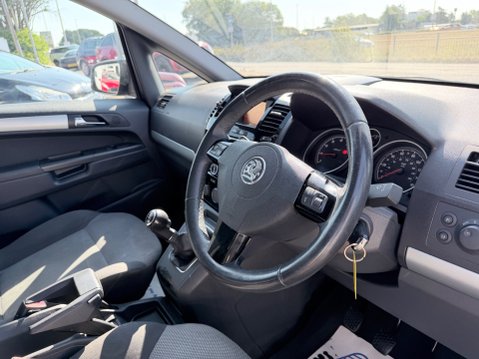 Vauxhall Zafira 1.6 DESIGN 7 SEATER 9