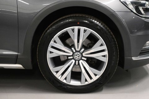 Volkswagen Passat 2.0 Passat Alltrack TDI BlueMotion Technology 4Motion Semi-Auto 4WD 5dr 41