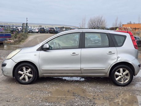 Nissan Note 1.6 16v SE Hatchback 5dr Petrol Automatic (166 g/km, 109 bhp) 10