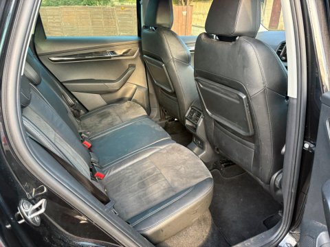 Skoda Karoq SE L TDI DSG 10