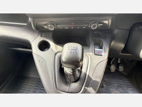 Peugeot Partner BLUEHDI PROFESSIONAL PREMIUM L1 27