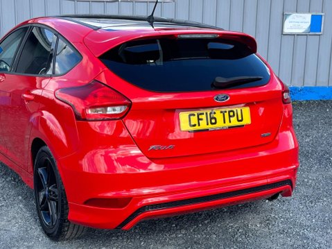 Ford Focus 1.5T EcoBoost Zetec S Red Edition Euro 6 (s/s) 5dr 58