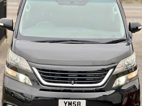 Toyota Vellfire V6 Sunroof 30