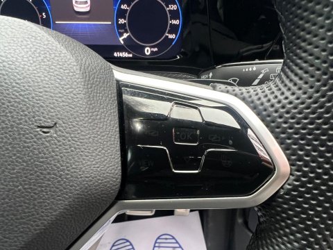 Volkswagen Golf R-LINE TDI DSG 36