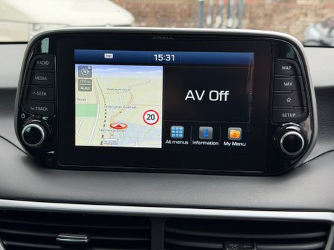 Hyundai TUCSON CRDI PREMIUM SE MHEV 19