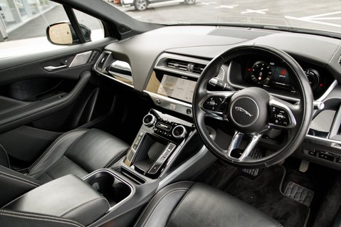 Jaguar I-Pace BLACK 4
