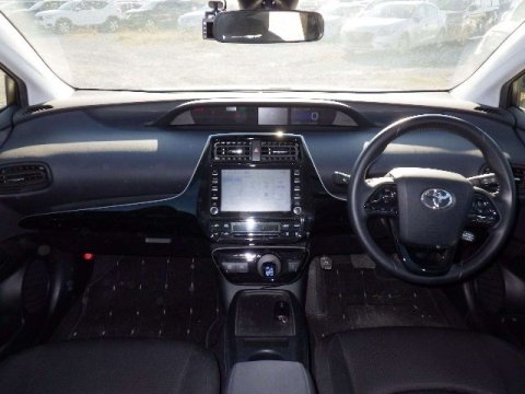 Toyota Prius 1.8 VVT-h Active Hatchback 5dr Petrol Hybrid CVT Euro 6 (s/s) (122 ps) 3