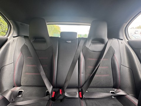 Mercedes-Benz A Class A Class 1.5 A180d AMG Line (Executive) Hatchback 5dr Diesel 7G-DCT Euro 6 ( 9