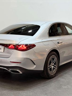 Mercedes-Benz E Class 2.0 E200h MHEV AMG Line Saloon 4dr Petrol Hybrid G-Tronic Euro 6 (s/s) (227 2