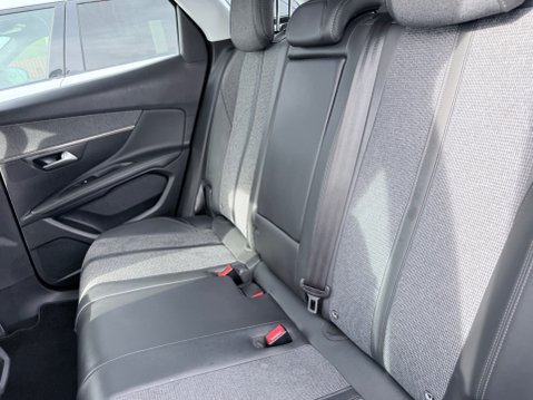 Peugeot 3008 1.5 BLUEHDI S/S ALLURE 11
