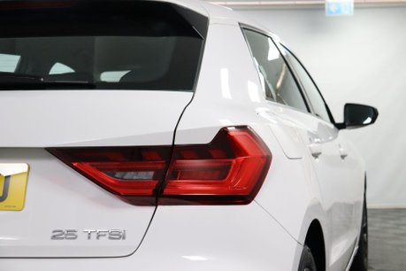 Audi A1 SPORTBACK TFSI SPORT 23