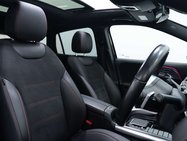 Mercedes-Benz GLA 2.0 GLA220d AMG Line (Premium Plus) SUV 5dr Diesel 8G-DCT 4MATIC Euro 6 (s/ 15