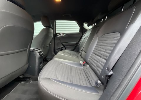 Kia Pro Ceed 1.5T GDi ISG GT-Line 14
