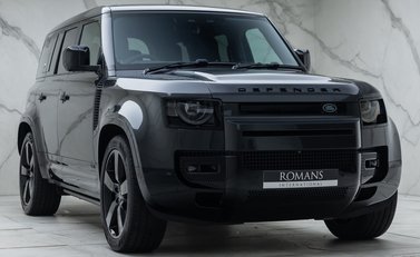 Land Rover Defender 110 V8 P525 9