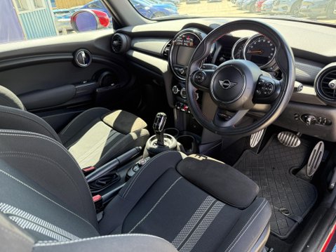 Mini Convertible 1.5 Cooper Sport Convertible 2dr Petrol Steptronic Euro 6 (s/s) (136 ps) 2
