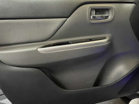 Mitsubishi L200 2.4 L200 Barbarian DI-D 4WD 29