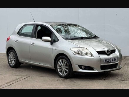 Toyota Auris 1.6 Auris TR Valvematic Semi-Auto 5dr