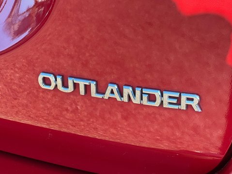 Mitsubishi Outlander DI-D 3 24