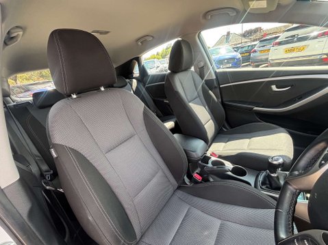 Hyundai i30 1.4 Blue Drive SE Hatchback 5dr Petrol Manual Euro 6 (s/s) (100 ps) 51
