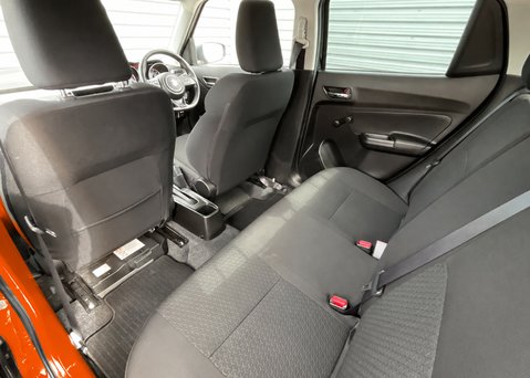 Suzuki Swift 1.2 Dualjet Hybrid SZ-T AUTO 13