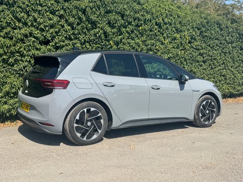 Volkswagen ID.3 Pro 58kWh Family Hatchback 5dr Electric Auto (145 ps) 4