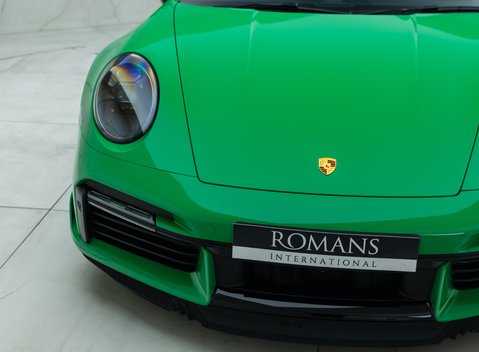 Porsche 911 Turbo S (992) 32