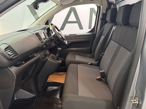 Peugeot Expert 2.0 Expert Professional Premium + L2 BlueHDi 15