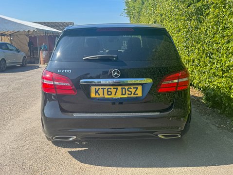 Mercedes-Benz B Class B200d AMG Line (Premium Plus) MPV 5dr Diesel 7G-DCT Euro 6 (136 ps) 8