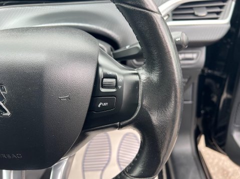 Peugeot 208 1.2 PureTech Black Edition Euro 6 3dr 22