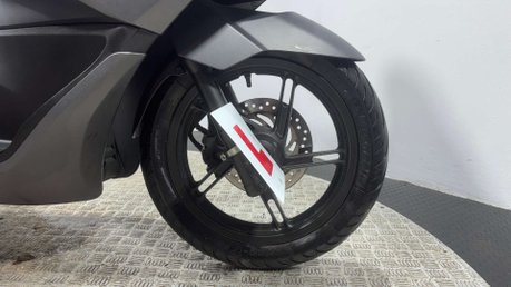 Honda PCX 2015 WW ONLY 7K ARROW EXHAUST NEW MOT VERY CLEAN 125CC SCOOTER 18