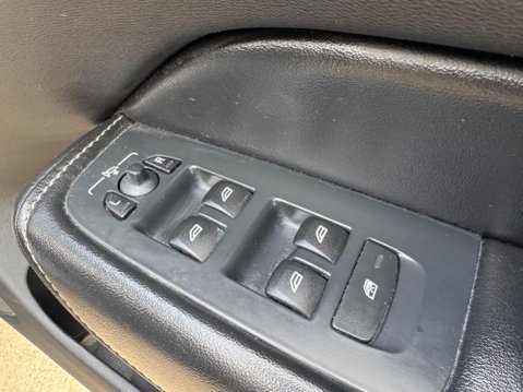 Volvo XC60 2.0 D5 PowerPulse Inscription Auto AWD Euro 6 (s/s) 5dr 58