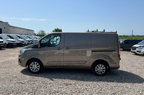 Ford Transit Custom SWB L1H1 Low Roof Limited 280 Air Con Alloys Sensors EURO 6 NO VAT