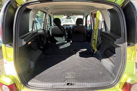 Citroen C3 Picasso EXCLUSIVE HDI.. ONLY £35 ROAD TAX.. SERVICE HISTORY.. STUNNING COLOUR 9