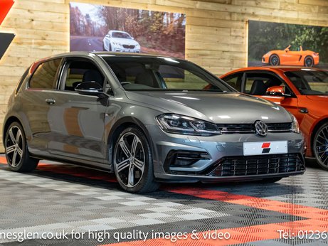 Volkswagen Golf 2.0 Golf R TSi Semi-Auto 4WD 3dr 3