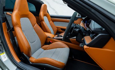Porsche 911 Targa 4S (992) 17