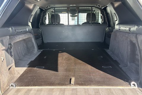 Land Rover Discovery SD6 306 Commercial HSE 11