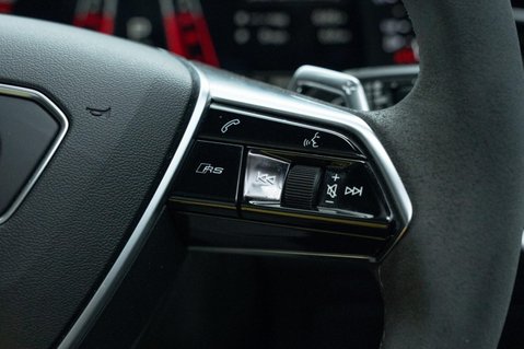 Audi RS6 4.0 TFSI V8 Carbon Black Tiptronic quattro Euro 6 (s/s) 5dr 50