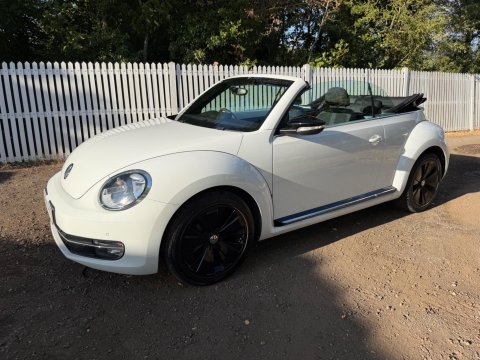 Volkswagen Beetle SPORT TDI BLUEMOTION TECHNOLOGY DSG 3