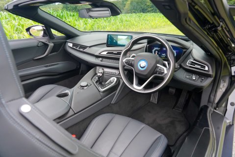 BMW I8 Roadster 9