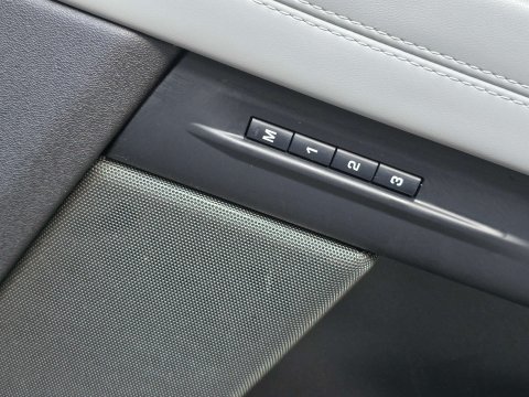 Land Rover Range Rover Evoque 2.0 Range Rover Evoque Autobiography D MHEV Auto 4WD 5dr 46