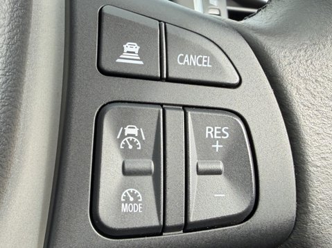 Suzuki S-Cross 1.4 Boosterjet 48V Hybrid Motion 5dr Auto 32