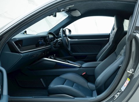 Porsche 911 (992) Carrera S 13