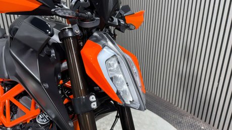 KTM 390 DUKE 2018 ONLY 11K GREAT LOOKING A2 READY ENDURO BIKE 390CC 32