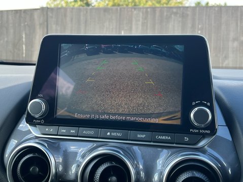 Nissan Juke DIG-T N-CONNECTA DCT 22