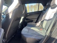 Volkswagen Golf 2.0 Golf R-Line TDI Semi-Auto 5dr 45