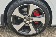Volkswagen Golf GTI 23